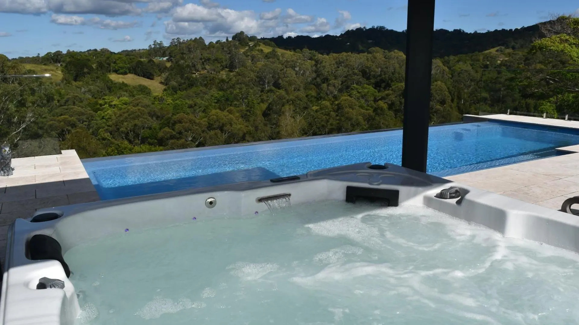 Mapleton Springs Hotel