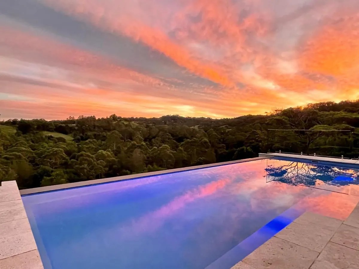 **** Resort Mapleton Springs Hotel Australia