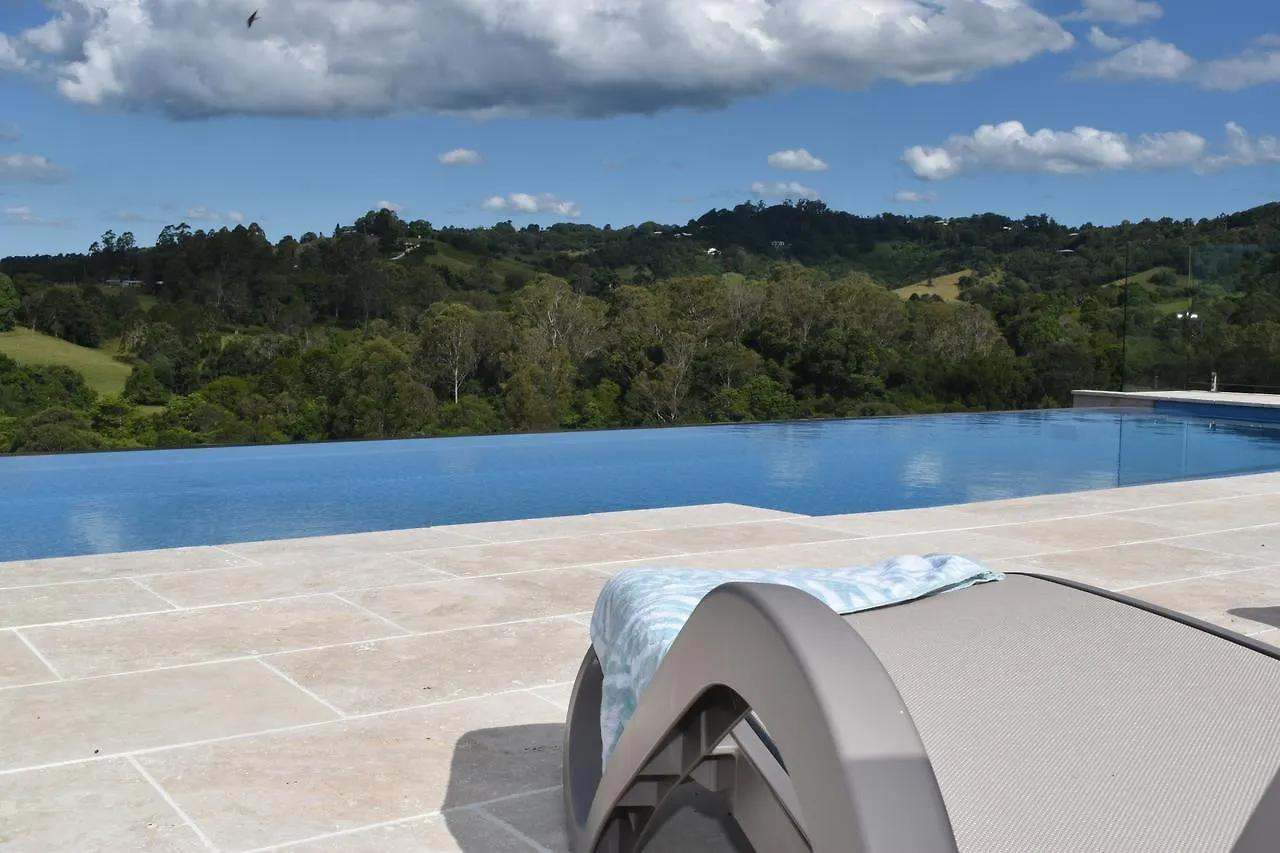 **** Resort Mapleton Springs Hotel Australia